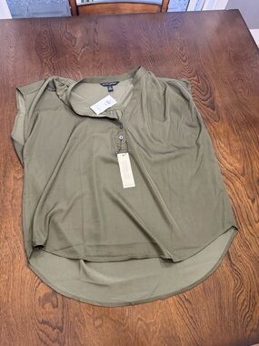 Banana Republic Olive Henley Cap-Sleeve Blouse